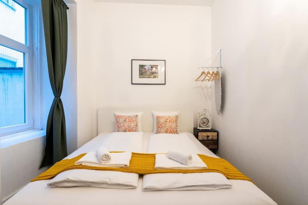 Practical 1Br Flat By Center By Hm Daire Viyana Dış mekan fotoğraf