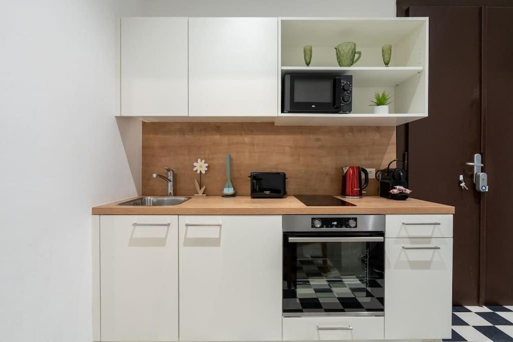 Practical 1Br Flat By Center By Hm Daire Viyana Dış mekan fotoğraf